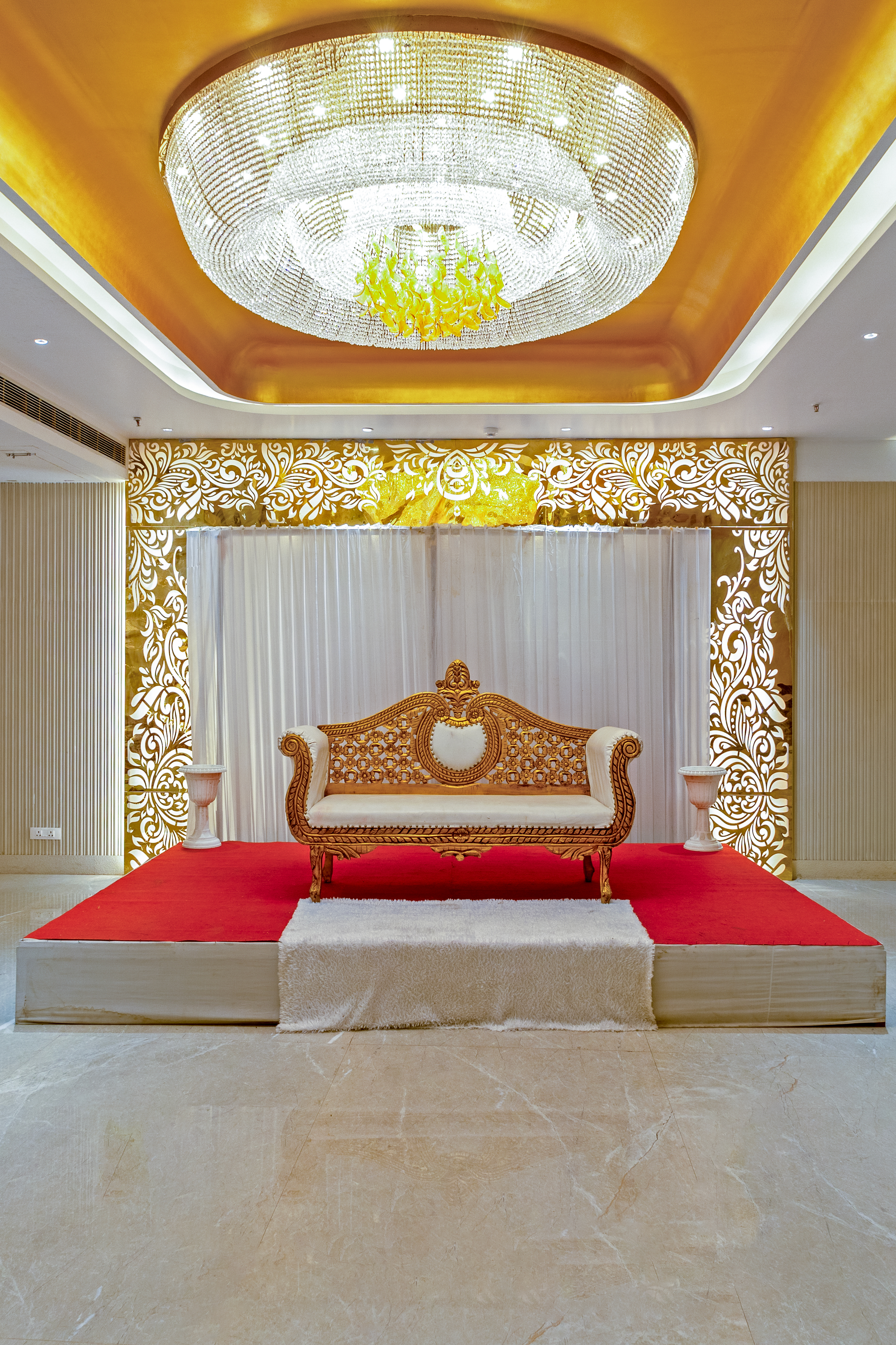 Sector 52 Reception Desk